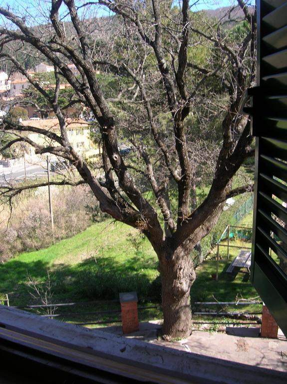 Hotel Il Poggetto Castellina Marittima Exterior foto